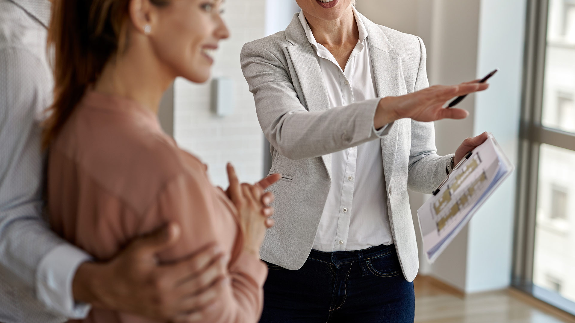 1920x1080_consulente_REV00